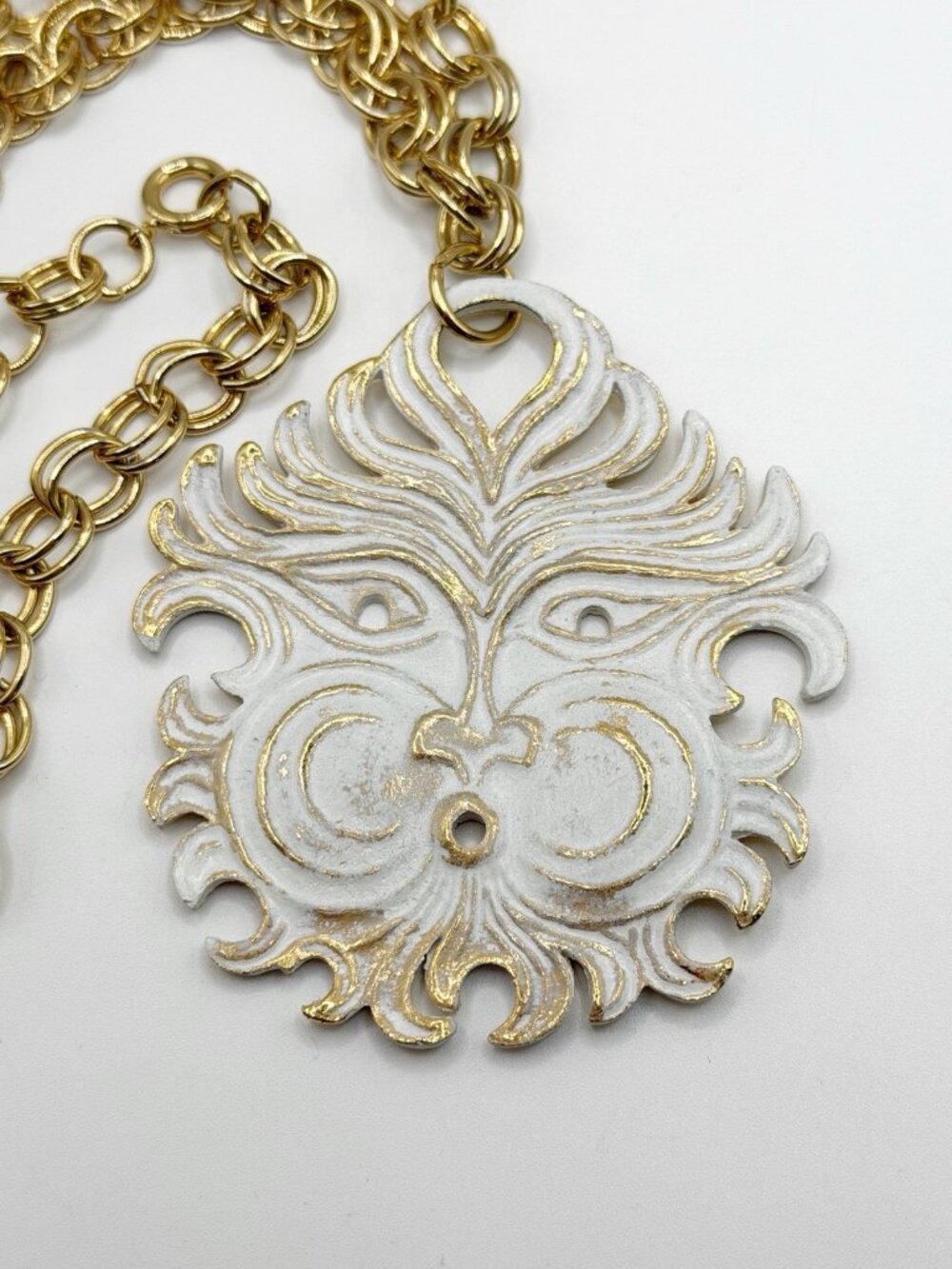 Coro White Enamel Celestial‎ Wind God Mask Pendant Necklace - Picture 2 of 4